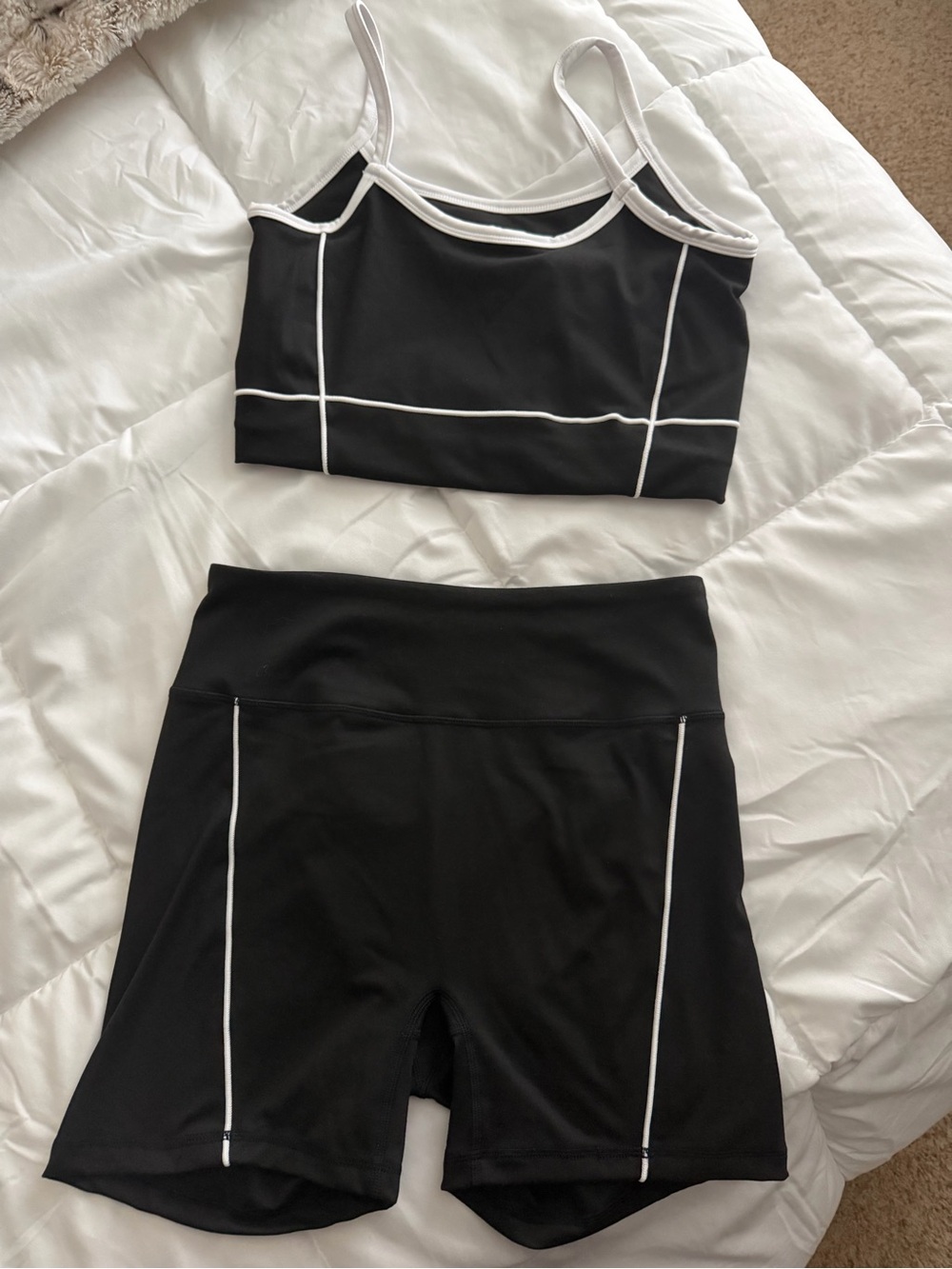 Source Unknown Black Athletic Bike Shorts with White Piping